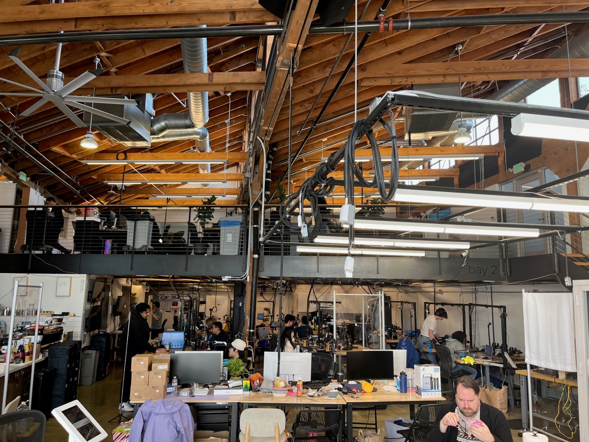 Fizinis intelektas, naujausias Stripe veterano Lachy Groom statymas, kuria triukšmingiausias Silicio slėnio robotų smegenis