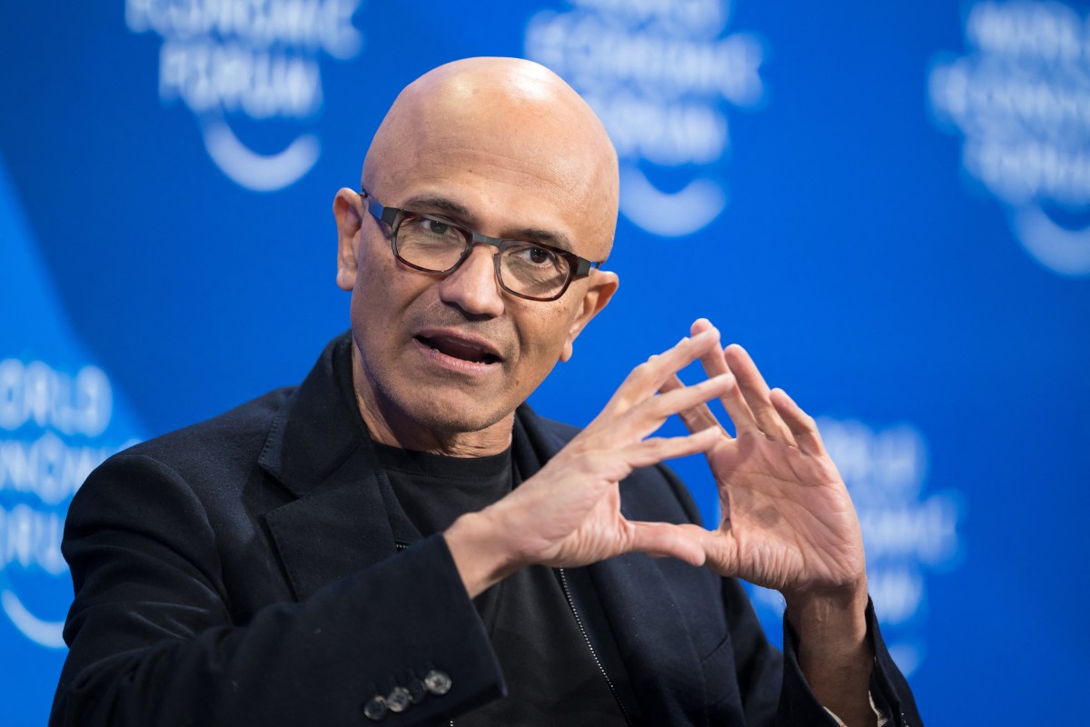 „Microsoft“ labiau nei bet kada atvirai konkuruoja su „OpenAI“, Anthropic